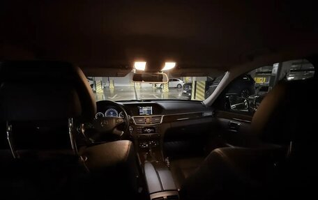 Mercedes-Benz E-Класс, 2010 год, 1 750 000 рублей, 12 фотография