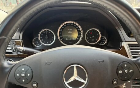 Mercedes-Benz E-Класс, 2010 год, 1 750 000 рублей, 13 фотография
