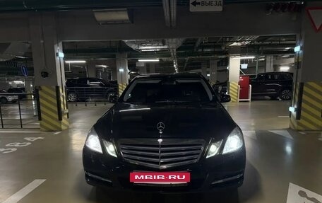 Mercedes-Benz E-Класс, 2010 год, 1 750 000 рублей, 10 фотография