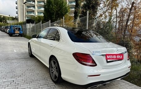 Mercedes-Benz E-Класс, 2017 год, 3 100 000 рублей, 3 фотография