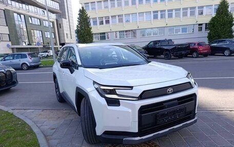 Toyota RAV4, 2025 год, 3 700 000 рублей, 2 фотография