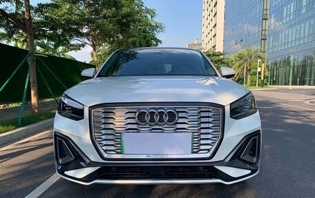 Audi Q2 I, 2022 год, 1 650 000 рублей, 2 фотография