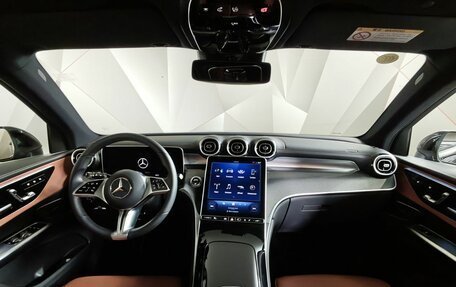 Mercedes-Benz GLC, 2024 год, 6 400 000 рублей, 14 фотография