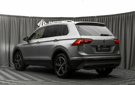 Volkswagen Tiguan II, 2018 год, 2 990 000 рублей, 4 фотография