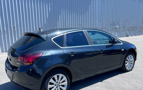 Opel Astra J, 2011 год, 550 000 рублей, 6 фотография