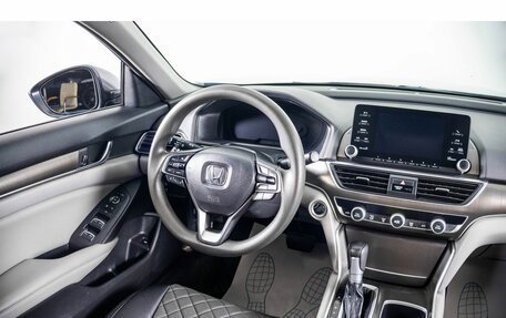 Honda Accord IX рестайлинг, 2019 год, 1 999 000 рублей, 11 фотография