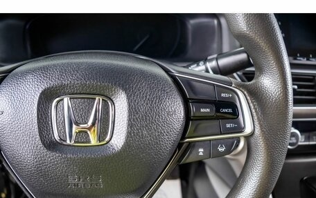 Honda Accord IX рестайлинг, 2019 год, 1 999 000 рублей, 16 фотография