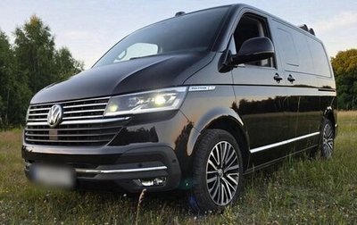 Volkswagen Multivan T6 рестайлинг, 2023 год, 4 800 000 рублей, 1 фотография