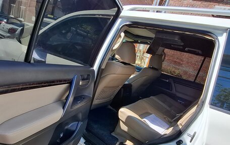 Toyota Land Cruiser 200, 2007 год, 2 099 000 рублей, 17 фотография