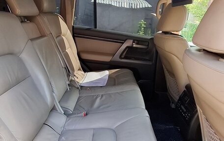 Toyota Land Cruiser 200, 2007 год, 2 099 000 рублей, 24 фотография