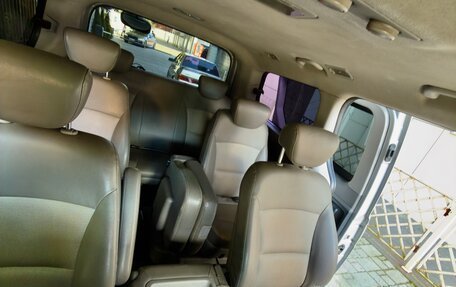Hyundai Grand Starex Grand Starex I рестайлинг 2, 2010 год, 1 300 000 рублей, 8 фотография