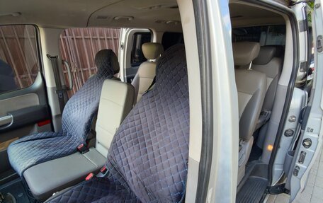 Hyundai Grand Starex Grand Starex I рестайлинг 2, 2010 год, 1 300 000 рублей, 10 фотография