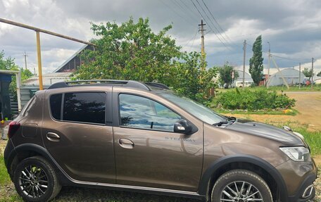 Renault Sandero II рестайлинг, 2021 год, 900 000 рублей, 4 фотография