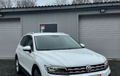 Volkswagen Tiguan II, 2018 год, 2 690 000 рублей, 1 фотография