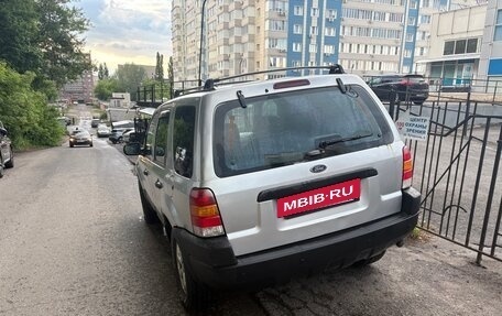 Ford Escape II, 2003 год, 400 000 рублей, 2 фотография