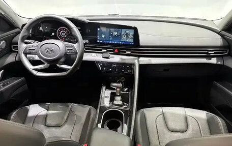 Hyundai Elantra, 2022 год, 1 630 000 рублей, 7 фотография