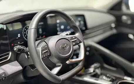 Hyundai Elantra, 2022 год, 1 630 000 рублей, 11 фотография