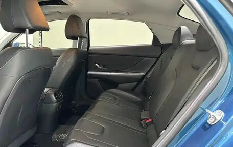 Hyundai Elantra, 2022 год, 1 630 000 рублей, 10 фотография