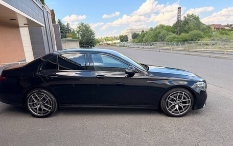 Mercedes-Benz E-Класс, 2020 год, 4 300 000 рублей, 4 фотография