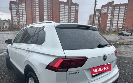 Volkswagen Tiguan II, 2018 год, 2 690 000 рублей, 4 фотография