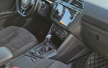 Volkswagen Tiguan II, 2018 год, 2 690 000 рублей, 16 фотография