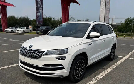 Skoda Karoq I, 2022 год, 2 200 000 рублей, 3 фотография