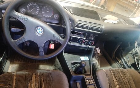 BMW 5 серия, 1989 год, 250 000 рублей, 6 фотография