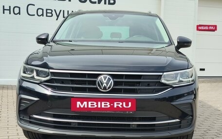 Volkswagen Tiguan II, 2021 год, 3 495 000 рублей, 3 фотография