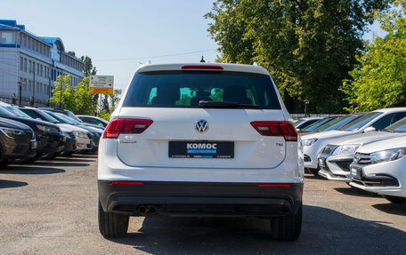 Volkswagen Tiguan II, 2017 год, 1 759 000 рублей, 5 фотография
