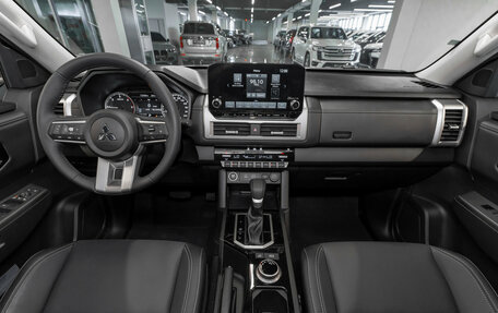 Mitsubishi L200, 2025 год, 5 200 000 рублей, 8 фотография