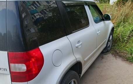 Skoda Yeti I рестайлинг, 2014 год, 900 000 рублей, 3 фотография