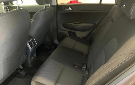 KIA Sportage IV рестайлинг, 2019 год, 2 300 000 рублей, 9 фотография