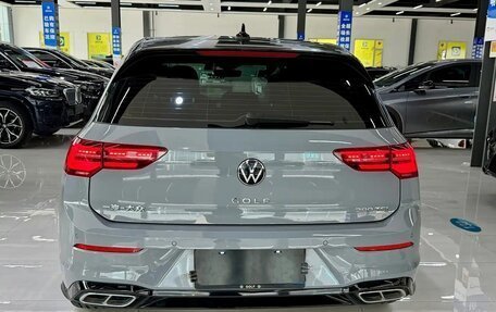 Volkswagen Golf VIII, 2023 год, 2 000 000 рублей, 8 фотография