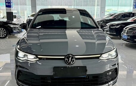 Volkswagen Golf VIII, 2023 год, 2 000 000 рублей, 6 фотография