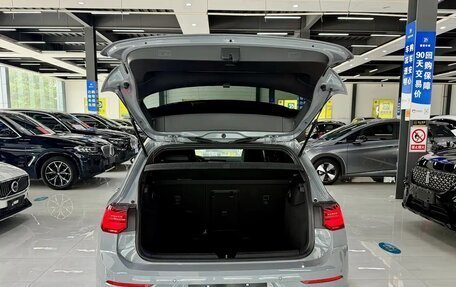 Volkswagen Golf VIII, 2023 год, 2 000 000 рублей, 9 фотография