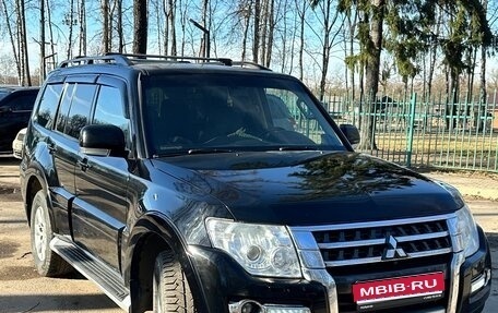 Mitsubishi Pajero IV, 2015 год, 2 650 000 рублей, 1 фотография