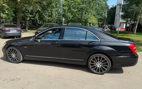 Mercedes-Benz S-Класс, 2013 год, 2 300 000 рублей, 5 фотография