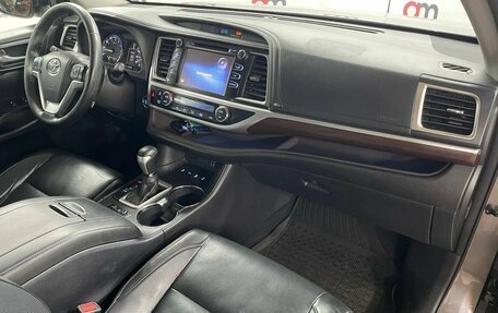 Toyota Highlander III, 2014 год, 2 499 000 рублей, 12 фотография