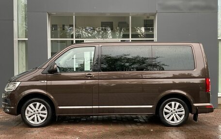 Volkswagen Multivan T6 рестайлинг, 2019 год, 3 999 000 рублей, 6 фотография
