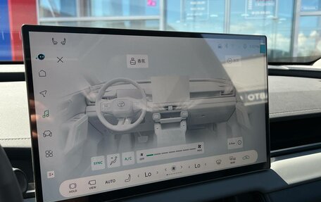 Toyota RAV4, 2025 год, 3 890 000 рублей, 17 фотография