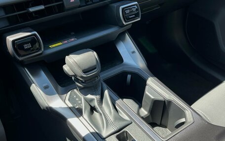 Toyota RAV4, 2025 год, 3 890 000 рублей, 19 фотография
