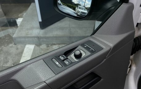 Volkswagen Transporter T6 рестайлинг, 2021 год, 3 470 000 рублей, 16 фотография