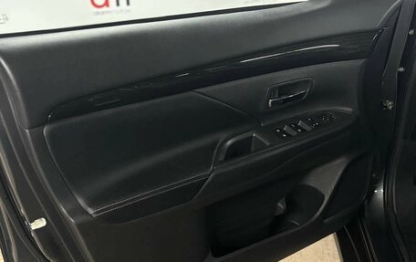 Mitsubishi Outlander III рестайлинг 3, 2018 год, 1 649 000 рублей, 18 фотография