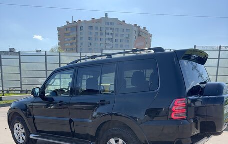Mitsubishi Pajero IV, 2015 год, 2 650 000 рублей, 4 фотография