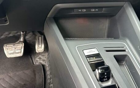 Volkswagen Golf VIII, 2023 год, 2 450 000 рублей, 10 фотография