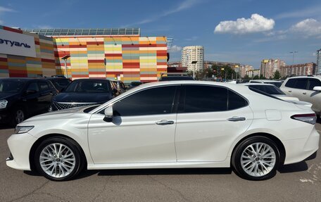 Toyota Camry, 2018 год, 2 700 000 рублей, 4 фотография