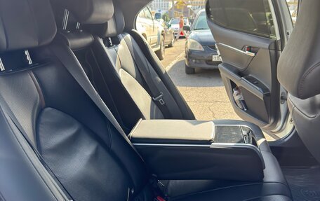 Toyota Camry, 2018 год, 2 700 000 рублей, 13 фотография