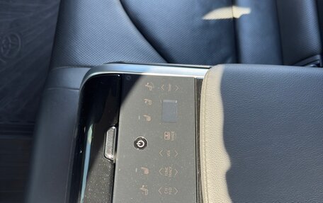 Toyota Camry, 2018 год, 2 700 000 рублей, 11 фотография
