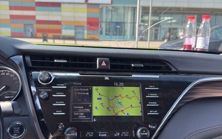 Toyota Camry, 2018 год, 2 700 000 рублей, 18 фотография