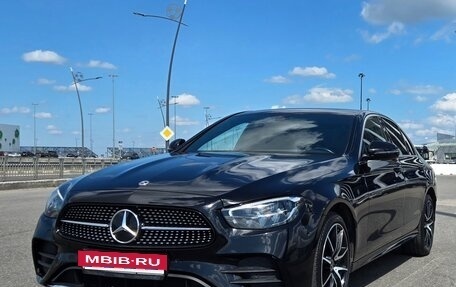 Mercedes-Benz E-Класс, 2021 год, 5 000 000 рублей, 4 фотография
